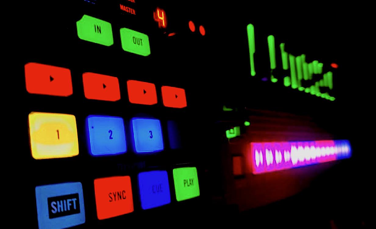 Roland TR-8: A Guide to Live and Studio Use - Hybrid DJ Setup